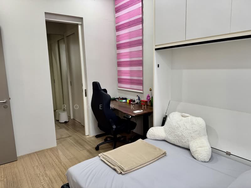 Robin Residences, 1 Robin Drive, 6 Bedrooms, 2,939 sqft, Condominium For Sale, by Roger Khera, 500149835 - Bedroom - PropertyGuru.com.sg