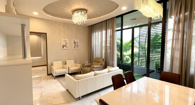 Robin Residences, 1 Robin Drive, Tanglin / Holland / Bukit Timah, 6 Bedrooms, 2,939 sqft, Condominium For Sale, by Roger Khera, 500149835 - Cozy Living Room overlooking the balcony - PropertyGuru.com.sg