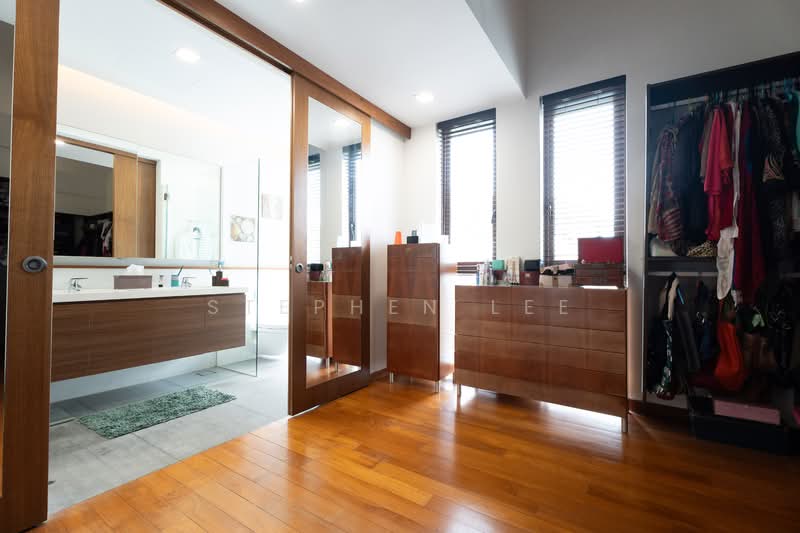 Changi Grove, Lengkok Mariam, 6 Bedrooms, 4,582 sqft, Detached House For Rent, by Stephen Lee, 500149843 - Bathroom - PropertyGuru.com.sg