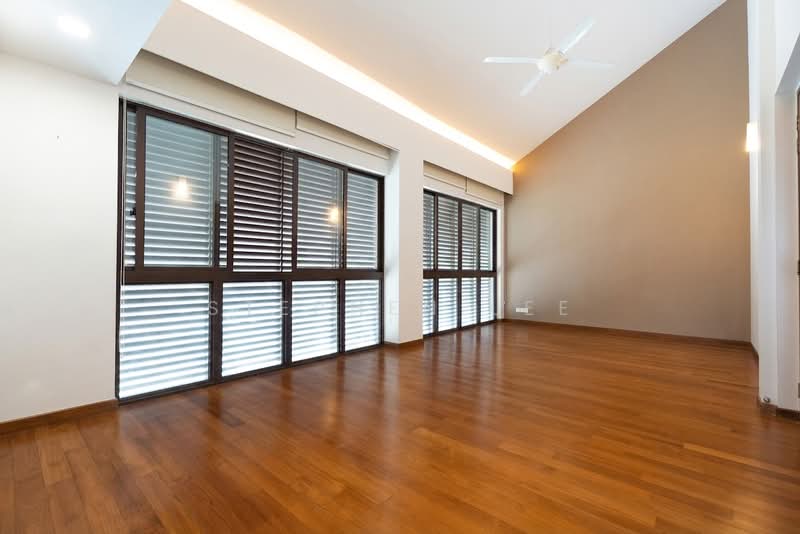 Changi Grove, Lengkok Mariam, 6 Bedrooms, 4,582 sqft, Detached House For Rent, by Stephen Lee, 500149843 - Master bedroom with furniture removed - PropertyGuru.com.sg