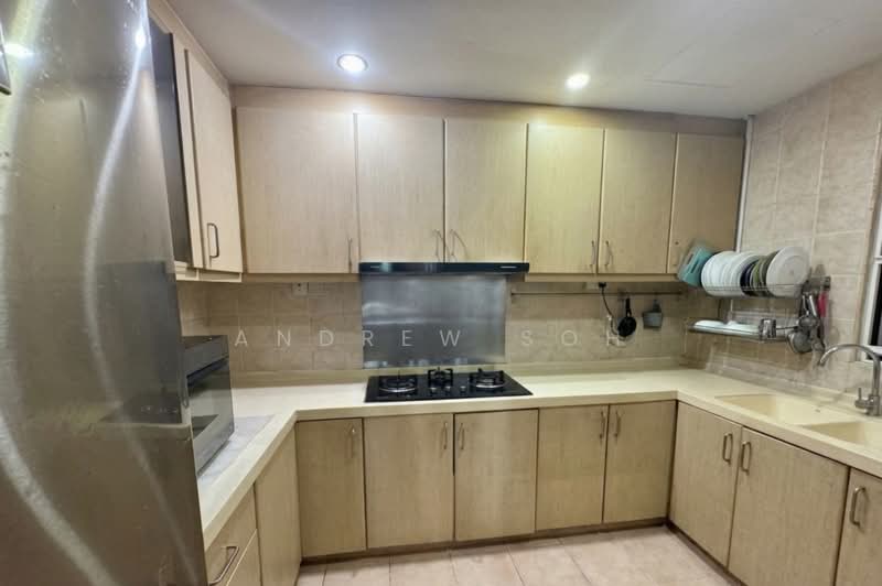 Rivervale Crest, 7 Rivervale Crescent, 3 Bedrooms, 1,206 sqft, Condominium For Sale, by Andrew Soh, 500149844 - Kitchen - PropertyGuru.com.sg