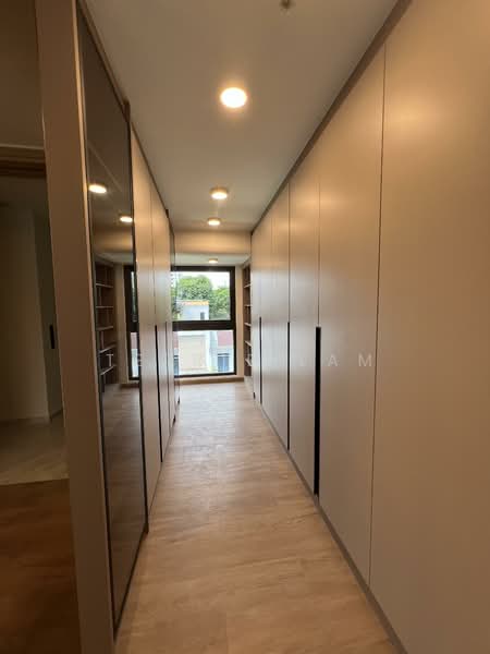 Shrewsbury Road, Shrewsbury Road, 5 Bedrooms, 6,062 sqft, Terraced House For Sale, by Terrie Lam, 500149850 - Corridor - PropertyGuru.com.sg