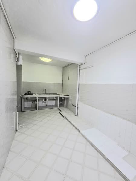 55 Geylang Bahru, 55 Geylang Bahru, 3 Bedrooms, 1,292 sqft, HDB Flat For Sale, by Prameela D/O Rathanan, 500149857 - Kitchen - PropertyGuru.com.sg