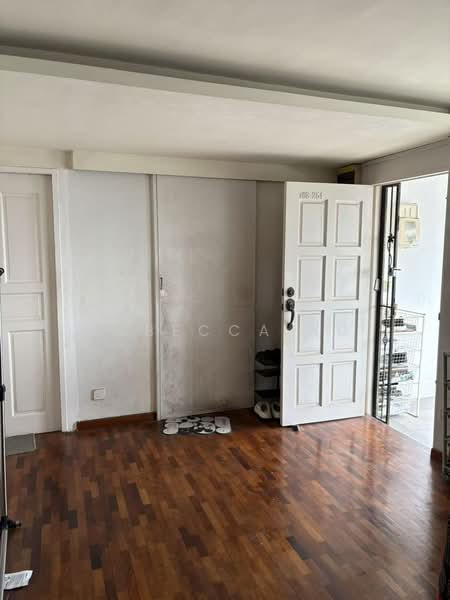 755 Yishun Street 72, 755 Yishun Street 72, Room Rental, 180 sqft, HDB Flat For Rent, by Rebecca Xu, 500149865 - Entrance - PropertyGuru.com.sg