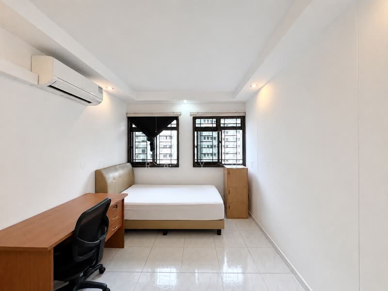 658B Jurong West Street 65, 658B Jurong West Street 65, 3 Bedrooms, 1,194 sqft, HDB Flat For Sale, by Budi Rayy Utomo, 500149880 - Bedroom - PropertyGuru.com.sg