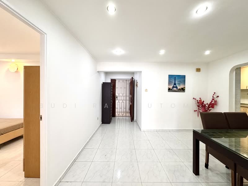 658B Jurong West Street 65, 658B Jurong West Street 65, 3 Bedrooms, 1,194 sqft, HDB Flat For Sale, by Budi Rayy Utomo, 500149880 - Living Room - PropertyGuru.com.sg
