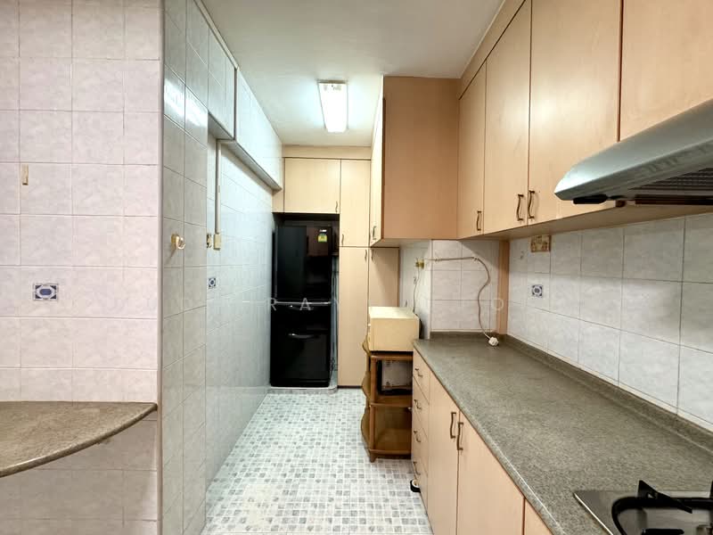 658B Jurong West Street 65, 658B Jurong West Street 65, 3 Bedrooms, 1,194 sqft, HDB Flat For Sale, by Budi Rayy Utomo, 500149880 - Kitchen - PropertyGuru.com.sg