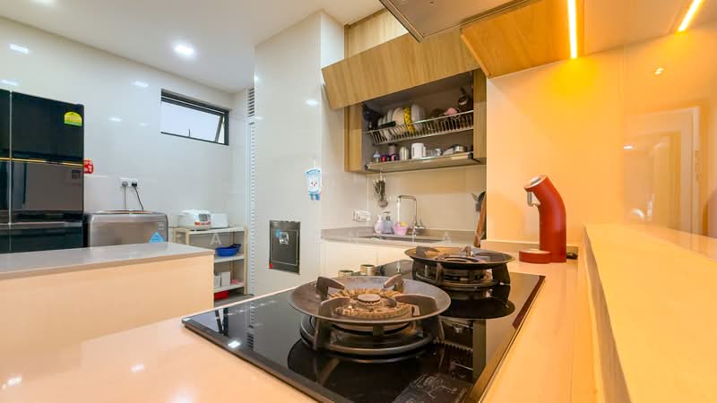 The Skywoods, 11 Dairy Farm Heights, 4 Bedrooms, 1,249 sqft, Condominium For Sale, by Aaron Tay, 500149888 - Kitchen - PropertyGuru.com.sg