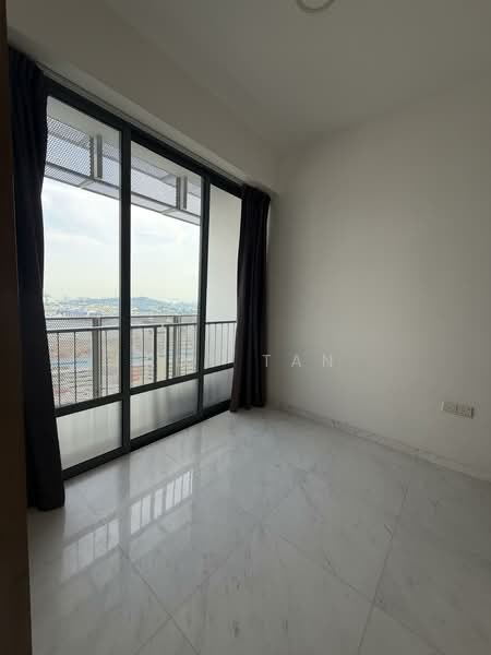 Spottiswoode 18, 18 Spottiswoode Park Road, 1 Bedroom, 387 sqft, Condominium For Sale, by Roy Tan, 500149892 - Balcony - PropertyGuru.com.sg