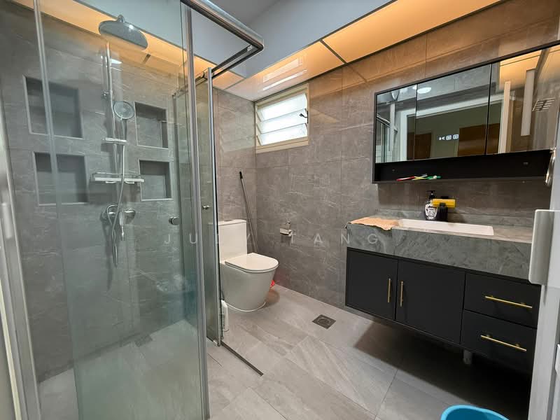 212C Compassvale Drive, 212C Compassvale Drive, Room Rental, 90 sqft, HDB Flat For Rent, by Judy Tang, 500149893 - Bathroom - PropertyGuru.com.sg