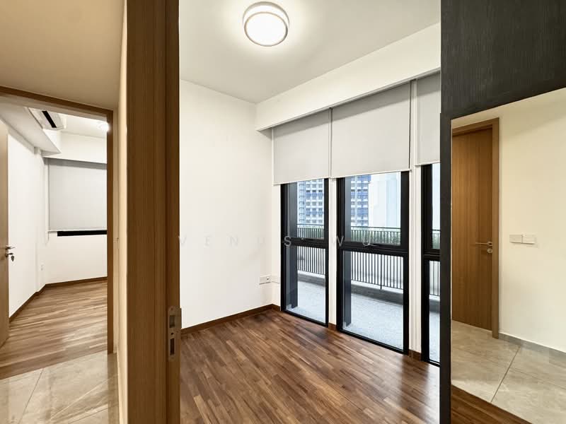 1953, 1 Tessensohn Road, 3 Bedrooms, 937 sqft, Apartment For Rent, by Venus Wu, 500149895 - Bedroom 2 - PropertyGuru.com.sg
