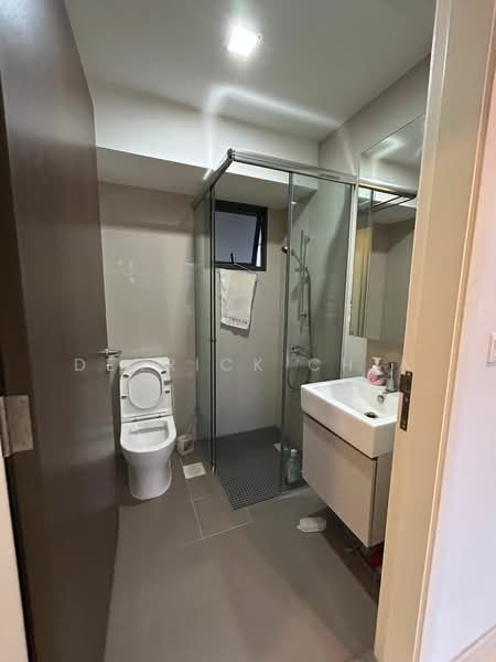 311A Clementi Avenue 4, 311A Clementi Avenue 4, Room Rental, 120 sqft, HDB Flat For Rent, by Derrick Chia, 500149904 - Bathroom - PropertyGuru.com.sg