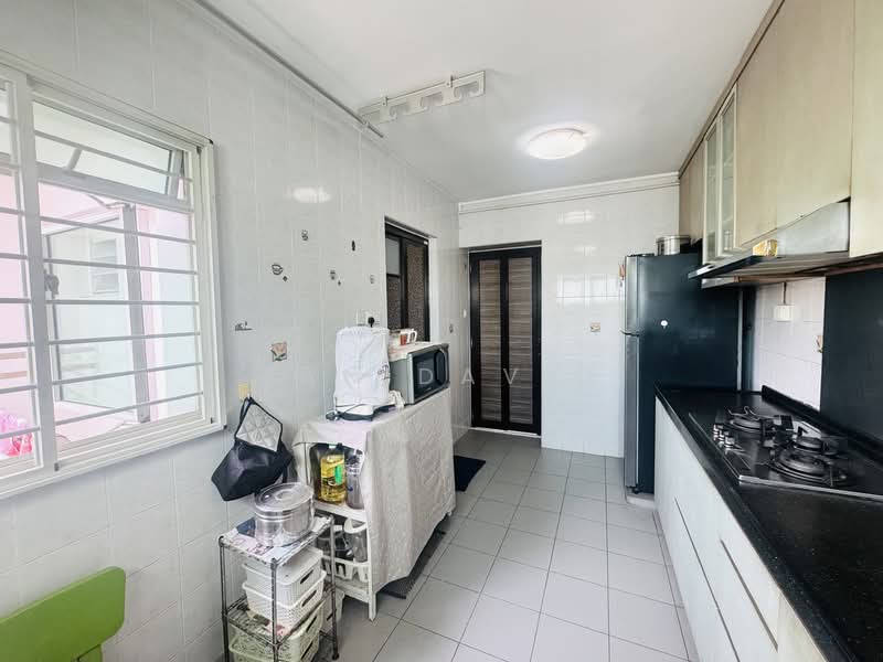 106D Punggol Field, 106D Punggol Field, 3 Bedrooms, 1,184 sqft, HDB Flat For Sale, by Tan David, 500149905 - Kitchen - PropertyGuru.com.sg
