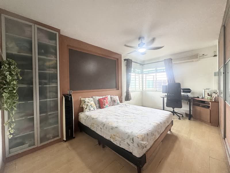 106D Punggol Field, 106D Punggol Field, 3 Bedrooms, 1,184 sqft, HDB Flat For Sale, by Tan David, 500149905 - Master Bedroom - PropertyGuru.com.sg