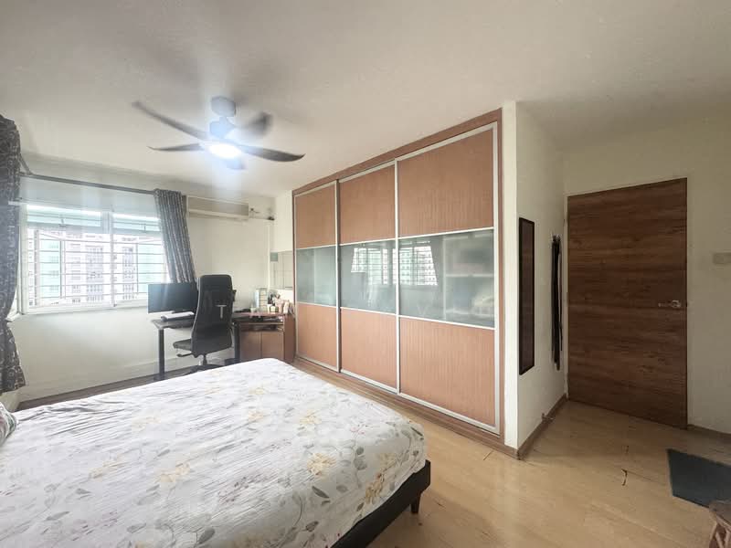 106D Punggol Field, 106D Punggol Field, 3 Bedrooms, 1,184 sqft, HDB Flat For Sale, by Tan David, 500149905 - Master Bedroom - PropertyGuru.com.sg