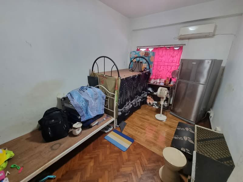 Eng Aun Mansion, 304 - 304C Thomson Road, 3 Bedrooms, 1,050 sqft, Apartment For Rent, by Shaun How, 500149918 - Bedroom - PropertyGuru.com.sg