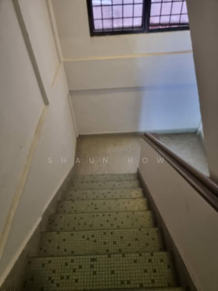 Eng Aun Mansion, 304 - 304C Thomson Road, 3 Bedrooms, 1,050 sqft, Apartment For Rent, by Shaun How, 500149918 - Corridor - PropertyGuru.com.sg