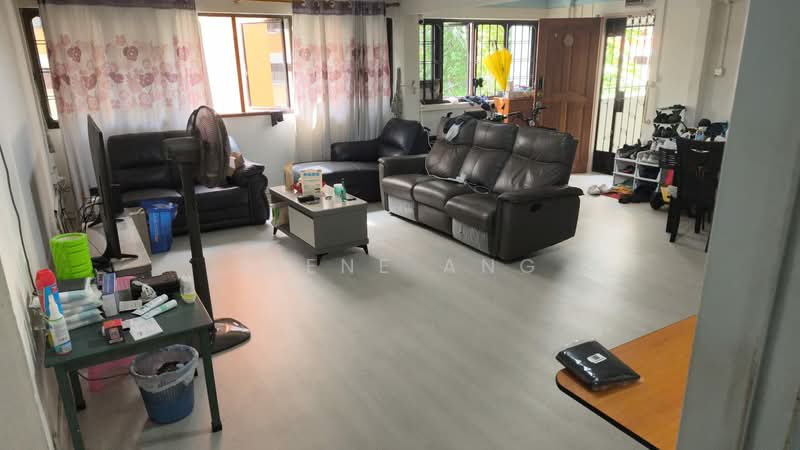 607 Yishun Street 61, 607 Yishun Street 61, 2 Bedrooms, 121 sqft, HDB Flat For Rent, by Irene Ang, 500149923 - Living Room - PropertyGuru.com.sg