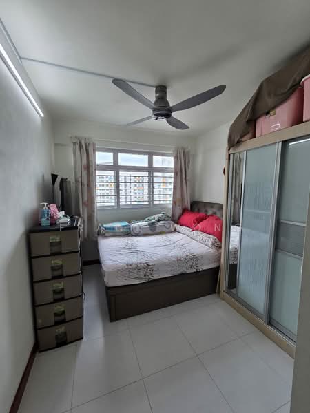 450A Sengkang West Way, 450A Sengkang West Way, 2 Bedrooms, 721 sqft, HDB Flat For Sale, by Frank Wong, 500149926 - Bedroom - PropertyGuru.com.sg