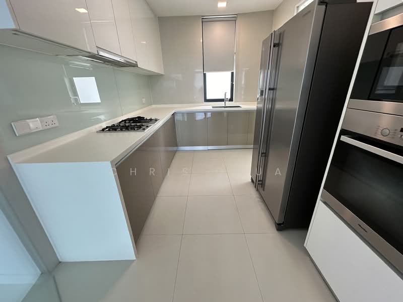 d'Leedon (Former Farrer Court), 15 Leedon Heights, 4 Bedrooms, 2,443 sqft, Condominium For Sale, by Chris Chua, 500149932 - Kitchen - PropertyGuru.com.sg
