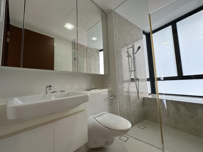 d'Leedon (Former Farrer Court), 15 Leedon Heights, 4 Bedrooms, 2,443 sqft, Condominium For Sale, by Chris Chua, 500149932 - Bathroom - PropertyGuru.com.sg