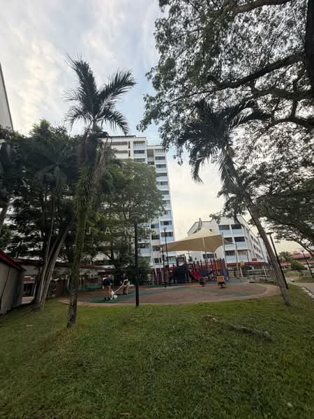 Blk 166 Bukit Batok West Ave 8, Blk 166 Bukit Batok West Ave 8, 850 sqft, Shop / Shophouse For Rent, by Jane Lee, 500149933 - CommercialGuru.com.sg