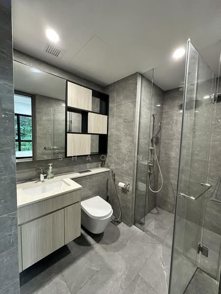 Kent Ridge Hill Residences, 66 South Buona Vista Road, 2 Bedrooms, 775 sqft, Condominium For Rent, by Shao Inn Tian, 500149954 - Master Bathroom - PropertyGuru.com.sg