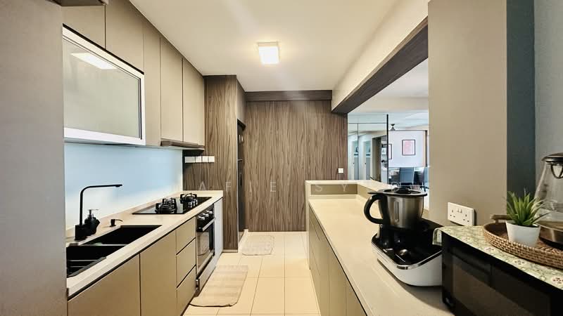 377B Hougang Street 32, 377B Hougang Street 32, 3 Bedrooms, 1,012 sqft, HDB Flat For Sale, by Shafie Syed, 500149964 - Kitchen - PropertyGuru.com.sg