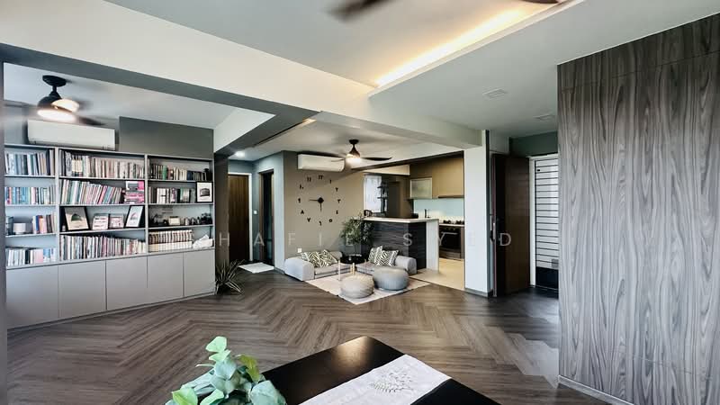 377B Hougang Street 32, 377B Hougang Street 32, 3 Bedrooms, 1,012 sqft, HDB Flat For Sale, by Shafie Syed, 500149964 - Living Room - PropertyGuru.com.sg