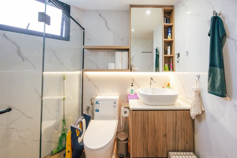 Flame Tree Park, 1 Sin Ming Avenue, 3 Bedrooms, 1,765 sqft, Condominium For Rent, by Isaac Tan, 500149966 - Bathroom - PropertyGuru.com.sg