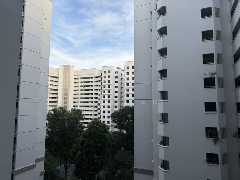 663A Jurong West Street 65, 663A Jurong West Street 65, 3 Bedrooms, 979 sqft, HDB Flat For Sale, by Greg Pan, 500149969 - Exterior - PropertyGuru.com.sg