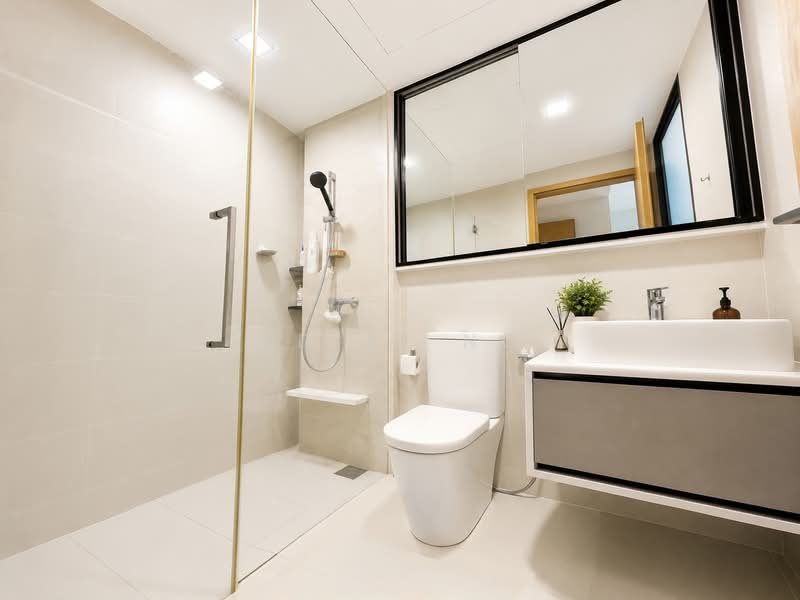 Good value. Rare high floor. Pool facing. 3br near Seletar Mall, , 3 Bedrooms, 1,130 sqft, Condominium For Sale, by Adiel Ng, 500149973 - Bathroom - PropertyGuru.com.sg