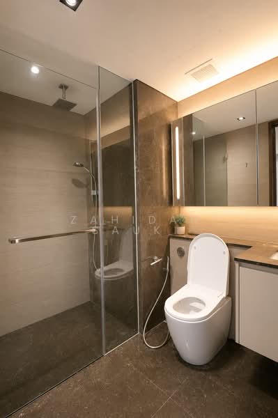 Parc Esta, 900 Sims Avenue, 2 Bedrooms, 743 sqft, Condominium For Sale, by Zahidah Sauki, 500149980 - Bathroom - PropertyGuru.com.sg