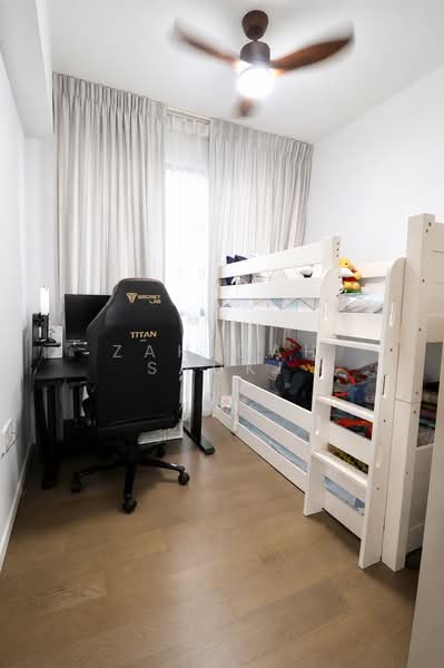 Parc Esta, 900 Sims Avenue, 2 Bedrooms, 743 sqft, Condominium For Sale, by Zahidah Sauki, 500149980 - Bedroom - PropertyGuru.com.sg