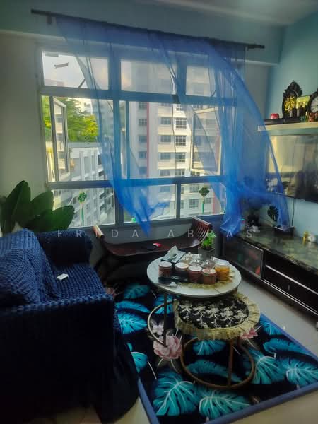694D Woodlands Drive 62, 694D Woodlands Drive 62, 1 Bedroom, 506 sqft, HDB Flat For Sale, by Frida Abbas, 500149983 - Living Room - PropertyGuru.com.sg