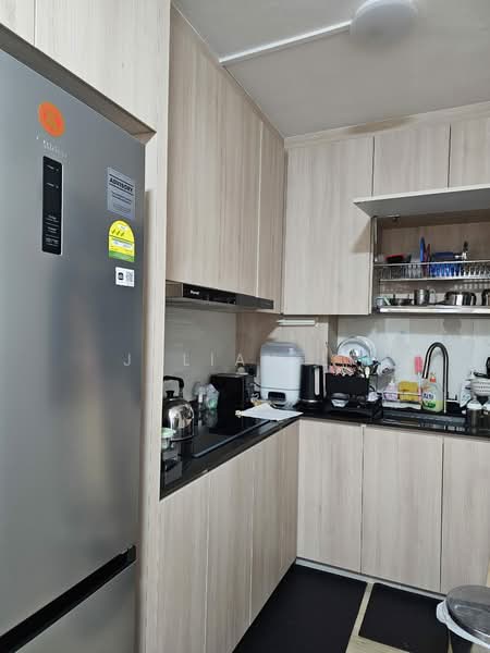 575 Woodlands Drive 16, WOODLANDS DRIVE 16, Room Rental, 120 sqft, HDB Flat For Rent, by Julian Li, 500149985 - Kitchen - PropertyGuru.com.sg