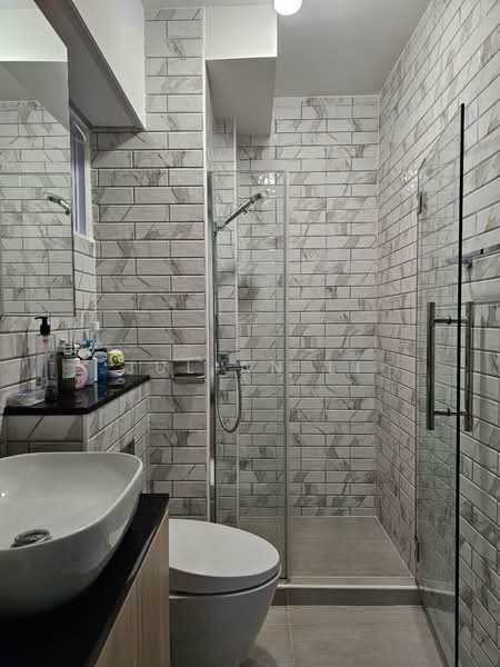575 Woodlands Drive 16, WOODLANDS DRIVE 16, Room Rental, 120 sqft, HDB Flat For Rent, by Julian Li, 500149985 - Bathroom - PropertyGuru.com.sg