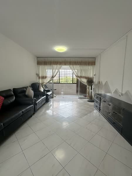 112 Bedok Reservoir Road, 112 Bedok Reservoir Road, 3 Bedrooms, 1,302 sqft, HDB Flat For Sale, by Lukas Lim, 500149992 - Living Room - PropertyGuru.com.sg