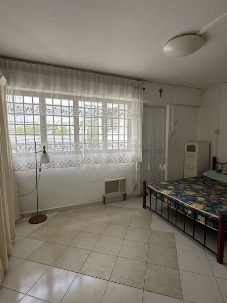 112 Bedok Reservoir Road, 112 Bedok Reservoir Road, 3 Bedrooms, 1,302 sqft, HDB Flat For Sale, by Lukas Lim, 500149992 - Master Bedroom - PropertyGuru.com.sg