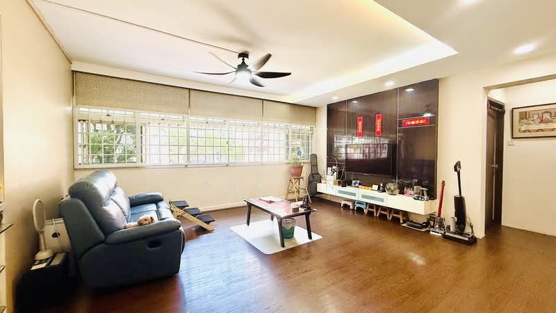 10C Bedok South Avenue 2, 10C Bedok South Avenue 2, 4 Bedrooms, 1,528 sqft, HDB Flat For Sale, by Paul Ang, 500149994 - Living Room. Paul Ang ERA 87897719 - PropertyGuru.com.sg