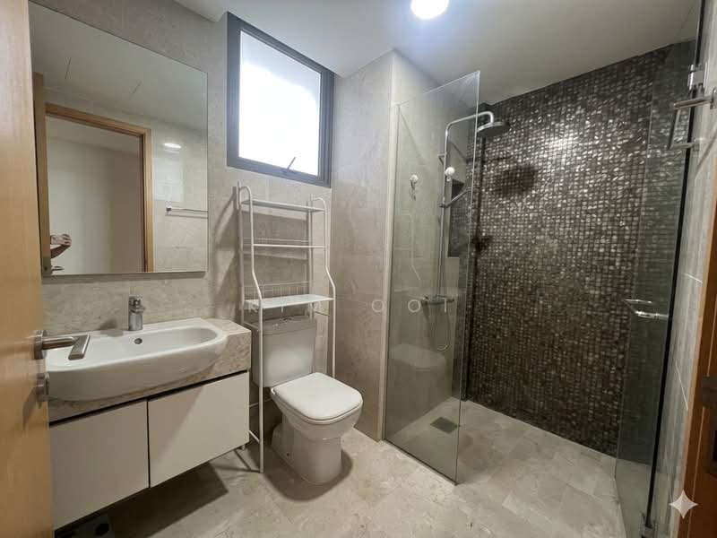 La Fiesta, Sengkang Square, 3 Bedrooms, 1,001 sqft, Condominium For Rent, by Kim Ooi, 500150004 - Bathroom - PropertyGuru.com.sg