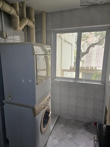 215 Lorong 8 Toa Payoh, 215 Lorong 8 Toa Payoh, 3 Bedrooms, 1,259 sqft, HDB Flat For Sale, by Andrew Yek, 500150005 - Interior - PropertyGuru.com.sg