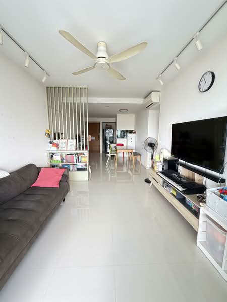 The Quartz, 61 Compassvale Bow, 3 Bedrooms, 1,141 sqft, Condominium For Sale, by Sabrina Tan, 500150007 - Living Room - PropertyGuru.com.sg