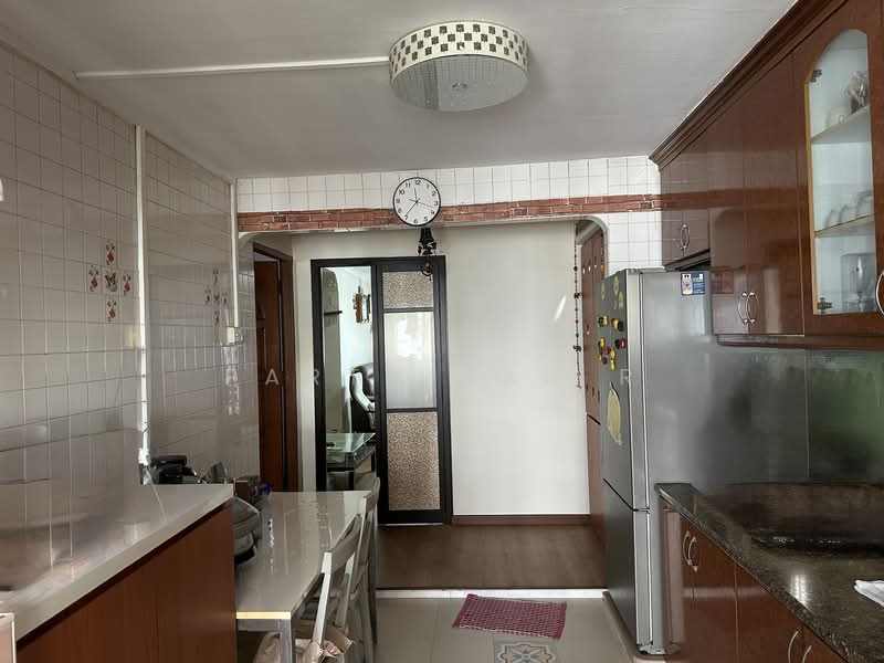 206 Jurong East Street 21, 206 Jurong East Street 21, 3 Bedrooms, 1,012 sqft, HDB Flat For Sale, by Parthiban R, 500150018 - Kitchen - PropertyGuru.com.sg