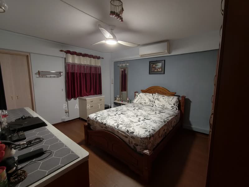 206 Jurong East Street 21, 206 Jurong East Street 21, 3 Bedrooms, 1,012 sqft, HDB Flat For Sale, by Parthiban R, 500150018 - Bedroom - PropertyGuru.com.sg