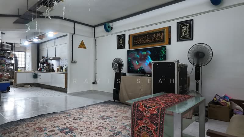 304 Serangoon Avenue 2, 304 Serangoon Avenue 2, 3 Bedrooms, 1,033 sqft, HDB Flat For Sale, by Travis Seah, 500150022 - Living Room - PropertyGuru.com.sg