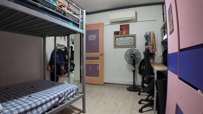 304 Serangoon Avenue 2, 304 Serangoon Avenue 2, 3 Bedrooms, 1,033 sqft, HDB Flat For Sale, by Travis Seah, 500150022 - Bedroom - PropertyGuru.com.sg
