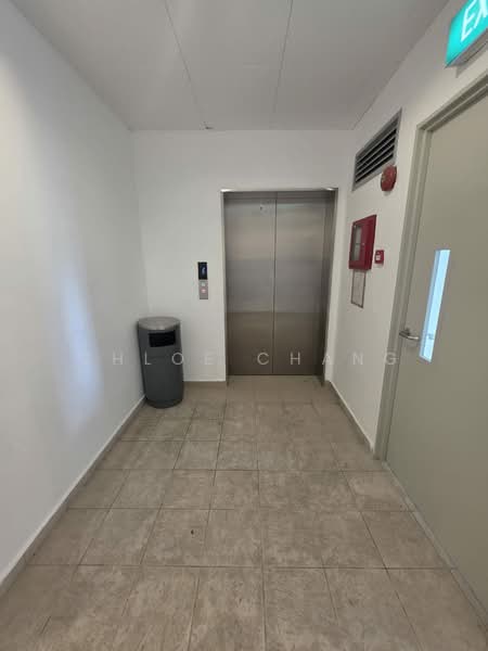 Parkway Centre, 1 Marine Parade Central, 1,042 sqft, Office For Sale, by Chloe Chang, 500150029 - Corridor - CommercialGuru.com.sg