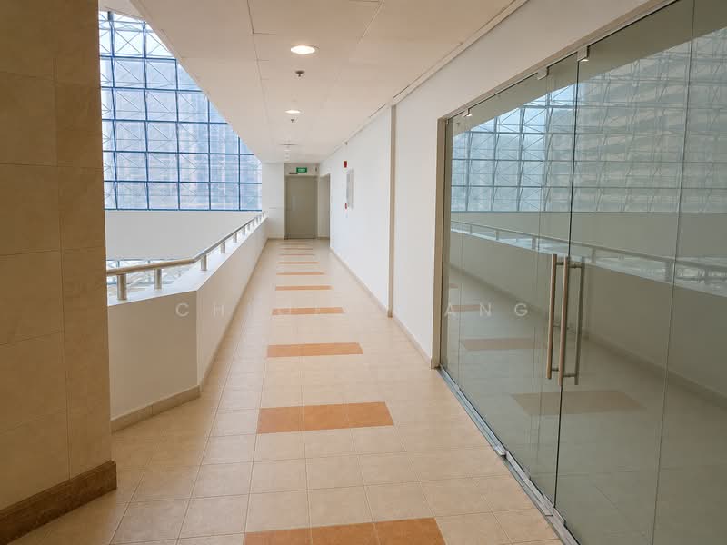 Parkway Centre, 1 Marine Parade Central, 1,042 sqft, Office For Sale, by Chloe Chang, 500150029 - Corridor - CommercialGuru.com.sg