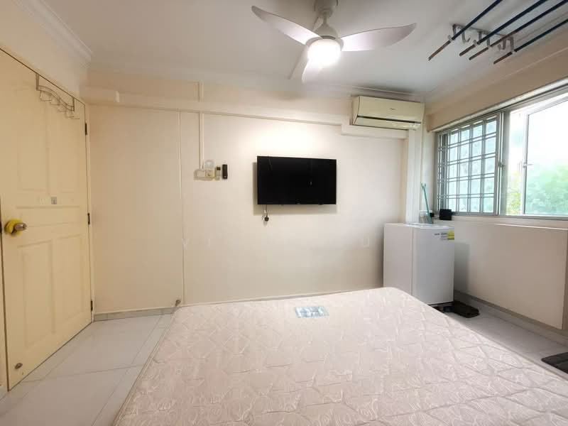 502 Hougang Avenue 8, 502 Hougang Avenue 8, Room Rental, 150 sqft, HDB Flat For Rent, by Venus Hu, 500150036 - Bedroom - PropertyGuru.com.sg